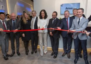 ᐅ Orari di apertura „Amway Business Center di Milano“ .